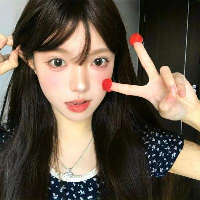 红十字背后
